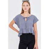 armonika Kadın Gri Yarasa Kol Yakası Bağlamalı Eteği Fırfırlı Oversize Crop Bluz ARM-24Y001088