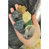 ART LİFE DOĞALTAŞ Natural Stones ART LİFE DOĞALTAŞ Natural Stones800624 Ham Doğal Taş Şifalı 5 Adet Orta Boy ( 1 Adet Hediye Taş ) ( Masa Dekor, Ev , Iş Yeri )