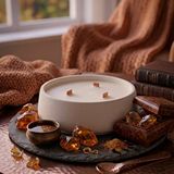 Art ve Gift Amber Kokulu Dekoratif Beton Mum Yuvarlak Yatay Form Üç Fitilli Mum 250 Gr Beyaz