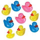 ArtCreativityTM Yüzen Plastik Ördek Oyuncakları - 12'li Paket - Çocuklar için Dayanıklı Duckie Küvet Su Oyuncakları, Karnaval Temalı Parti Malzemeleri, Doğum Günü Partisi Hediyeleri ve Goodie Çanta