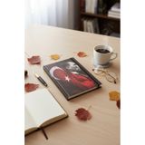 ArtMaster Atatürk Tarihsiz Ajanda Kuşe Kapak Beyaz 1 Adet Atatürk Modalist Çizgili Defter Lastikli 14x20 cm Günlük Planlayıcı