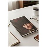 ArtMaster Atatürk Tarihsiz Ajanda Kuşe Kapak Siyah 1 Adet Atatürk Modalist Çizgili Defter Lastikli 14x20 Cm Günlük Planlayıcı
