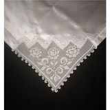 Arzum Çeyiz 8 Köşeli El Işi Dantel Bohça 100 *100 cm Boyutunda - 3 Gül Model