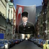 Asilmeydan Ay Yıldız - Kalpaklı Gazi Mustafa Kemal Atatürk Cephe Poster Bayrağı -4x6 Metre - Renkli