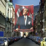 Asilmeydan Göğe Bakan Ay Yıldızlı Mustafa Kemal Atatürk Poster Cephe Bayrak - Okul - Kutlama - Anı -4x6 Metre - Renkli
