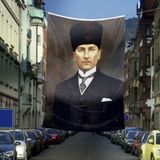 Asilmeydan Kalpaklı Mustafa Kemal Atatürk Poster Dış Cephe Bayrağı - 6x9 Metre - Renkli