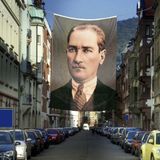 Asilmeydan Sivil Mustafa Kemal Atatürk Cephe Poster Bayrağı - 4 x 6 Metre - Renkli