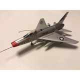 Asitan Pm Model North American F-100 C Super Sabre Avcı-Bombardıman Uçağı Plastik Maketi - Çok Renkli
