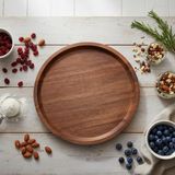 Asseds Store Akasya Ağacı Yuvarlak Sunum Tepsisi (25 Cm) | Yükseltilmiş Kenarlı Doğal Ahşap Servis Tabağı | Kahve, Tatlı, Peynir ve Meyve Sunum Tepsisi - Kestane Akaju - Option-1
