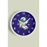 Astronot Tasarımlı Modern Çocuk Odası Duvar Saati - 35cm - Önü Camlı Beyaz Kasa - Sessiz Mekanizma, JH0991S35BKP