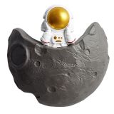 Astronot Ve Ay Heykel, Gold