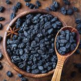 Atabaşak Siyah Kuru Üzüm 1 kg