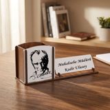 Atatürk Silüetli Kişiye Özel Ahşap Masa İsimliği ve Kalemlik - Ofis ve Yeni İş Hediyesi