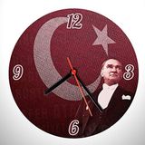 Atatürk ve Türk Bayrağı Temalı Duvar Saati
