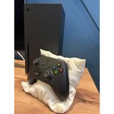 Atlas Lab Xbox 3D Baskı Yastık Standı – Konforlu Oyun Aksesuarı - Beyaz