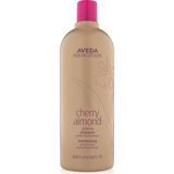 Aveda 1000 ml Cherry Almond Ipeksi Saçlar Için Pürüzsüzleştirici Şampuan