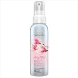 Avon Naturals Delightful Manolya 100 ml Vücut Spreyi