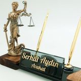 Avukatlara Özel İsimlik Adalet Themis Heykeli Masif Masa İsimliği