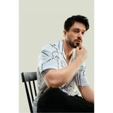 Avva Erkek Beyaz %100 Viskon Apaj Yaka Baskılı Viskon Kısa Kollu Oversize Fit Gömlek A41Y2149