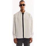 AVVA Erkek Beyaz Alttan Britli Yaka Soft Touch Çizgili Comfort Fit Gömlek A52Y2101 - XL
