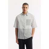 AVVA Erkek Siyah-Beyaz Klasik Yaka Viskon Karışımlı Kısa Kollu Boxy Fit Gömlek A51Y2120 - 2XL - Siyah - Beyaz