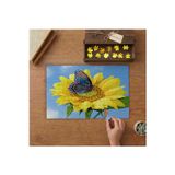 Ay Çiçeğine Konan Güzel Kelebek Tasarımı 240 Parça Ahşap Puzzle Ahşap Kutuda MP04238
