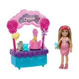 Aydogan's Barbie Chelsea'nin Şeker Dükkanı Oyun Seti Barbie Chelsea ve Lolipop Standı, Aksesuarlar Içeren 10 Parçalık Oyun Seti HRM07 - Ahşap
