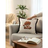 Ayıcık Nakışlı Püsküllü Duck Kumaş Siyah Püsküllü Yastık Kılıfı (43 X 43) 1 Adet İçi Dolgulu