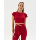 Ayma Active Kadın Kırmızı Sırt Pencereli Bluz - EcoVero Viskoz, Hafif ve Nefes Alan Kumaş, Sırt Pencereli Detaylı, Göğüs Pedli, Pilates, Yoga, Günlük ve Spor Kullanım İçin Rahat Bluz Crop Top