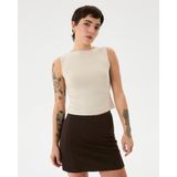Ayma Active Kadın Krem Kayık Yaka Bluz - EcoVero™ Viskoz, Kolsuz, Tek Kat, Minimal ve Zarif Günlük Bluz - Krem Rengi