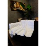 aymira home Peluş Koltuk Şalı Örtüsü Pofuduk Bubble Beyaz Çok Amaçlı Baklava Desen 150x150 cm