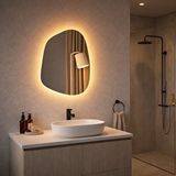 Aypars Atölye Asimetrik Led Aydınlatmalı Ayna – Touch Sensörlü, Dimmer Özellikli – Günışığı 3000k – Modern Duvar Dekoru Sarı