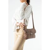 Baginn Y.s.deri Kadın Çapraz Askılı Postacı Omuz Çantası Vegan Deri 23*20 cm Kapaklı Model Günlük Çanta - 23 x 20 cm - Vizon