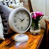 Bahat Beyaz Metal Ofis Salon Otel Masa Saati 25*20 cm Y2