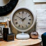 Bahat Beyaz Metal Ofis Salon Otel Masa Saati 25*20 cm Y6