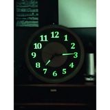 Bahat Fosforlu Gece Karanlıkta 5 Saat Parlayan Duvar Saati Siyah Beyaz 22 cm