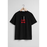 Bahriyeli Collection Oversize Sihirbaz Şapkası ve Papyon Göğüs Tasarımlı Unisex T-Shirt - Siyah - XL