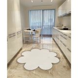 Balat Halı Dekoratif Beyaz Peluş Yumuşak Papatya Desen Halı 150x150