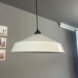 Bamyum Lema Beyaz Tekli Avize Siyah Yarım Lale Başlık Sarkıt Lamba Restoran Cafe Salon Avizeleri