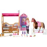 Barbie® Chelsea™ Doğa Macerası Oyun Seti, Barbie Mysteries: The Great Horse Chase Ahır Oyun Seti, Bebek, Oyuncak At, Aksesuarlar ve 25'ten Fazla Parça HXJ44