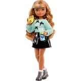 Barbie Dream Besties bebek ve aksesuarları, çıkarılabilir kıyafetleriyle eklemleri bükülebilen, dalgalı kahverengi saçlı Zia bebek, saç ve ay temalı 7 aksesuar, JGG36