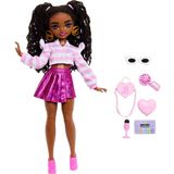 Barbie Dream Besties Brooklyn Bebekleri ve Aksesuarları Pembe Renkli Model Bebek JKP51 - Multicolor