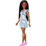 Barbie Fashionistas Doll #229, Down Sendromlu Bebek, Kalp Baskılı Elbise Giyen Bebek, Ulusal Down Se