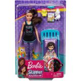 Barbie FHY97 Bebek Bakıcısı Bebeği ve Aksesuarları Oyun Seti