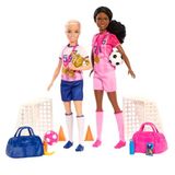 Barbie kariyer bebekleri ve 15 aksesuar, Barbie 'Brooklyn' ile sarı saçlı ve minyon bebek, 2 kale, 2 top ve daha fazlasıyla Futbolcu Bebekler oyun seti, HRG88
