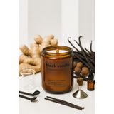 Basement : Black Vanilla : Amber Cam Kavanozda : Kokulu Soya Mum (Kakule, Vanilya, Zerdeçal, Safran, Zencefil) - 1 Adet
