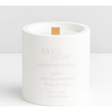 Basement : Oriental Amber : % 100 Soya Beton Mum (Sığla Ağacı, Sedir, Sandal Ağacı, Bal, Tonka) - 1 Adet