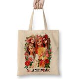 Baskı Dükkanı Çiçekler Arasında Blackpink Kpop Bez Çanta