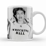 Baskı Dükkanı KB11250 Miley Cyrus Wrecking Ball Porselen Kupa Bardak