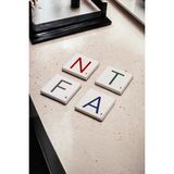 Baum Atelier Kişiselleştirilebilir Scrabble Harfler Temalı Stone Coasters Doğal Taş Bardak Altlığı 4 Lü Set